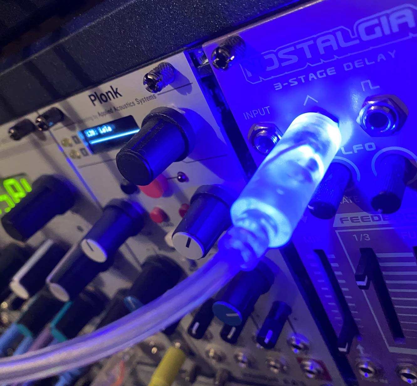 Patchcables with built in Bi-color LED for Eurorack - Producer Tools